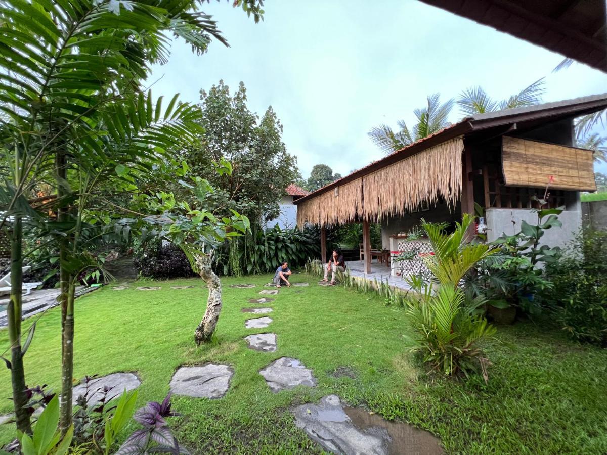 Uma Mupu Retreat Villa Gianyar  Exterior photo